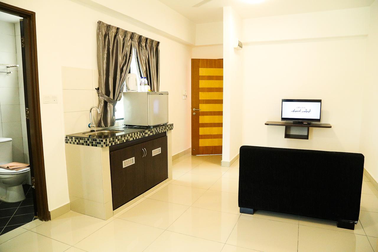 มารีนา ไฮต์ รีสอร์ต Hotel ลุมุต ภายนอก รูปภาพ